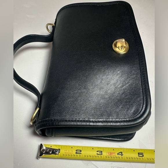 Vintage Coach Casino Bag  Turnlock Crossbody Purse | 90s Coach Shoulder Bag - Picture 10 of 11